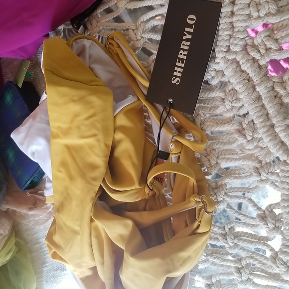 Sherrylo 1pc. Mustard Deep V Swimsuit NWT Sz. XL - Picture 13 of 13